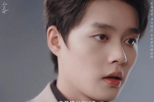 柯淳：从短剧顶流到综艺争议的魔幻跨界