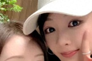 舒畅杨紫聚餐合照曝光 姐妹情深引热议