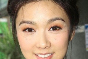 40岁薛凯琪少女感秘诀：妆发、神情与体态