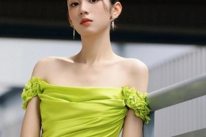 周也写真美图欣赏：漂亮极了