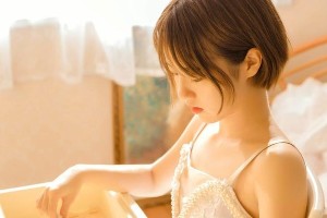 乔冰山与石邪的同居生活：女总裁与保安的奇妙化学反应